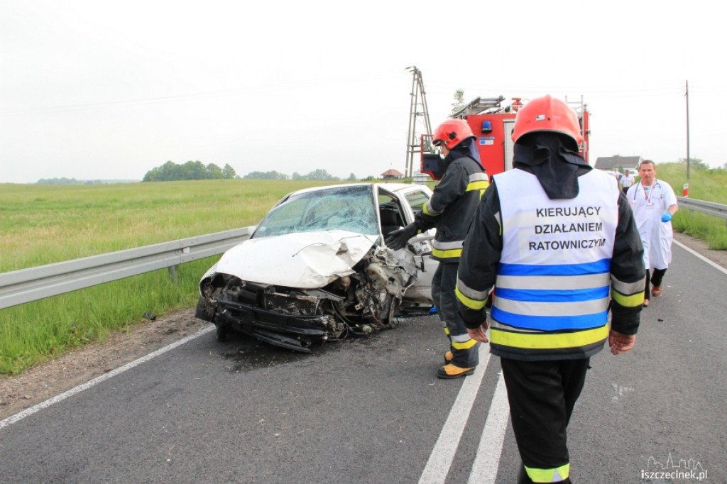 Czołowe zderzenie koło Bacówki.