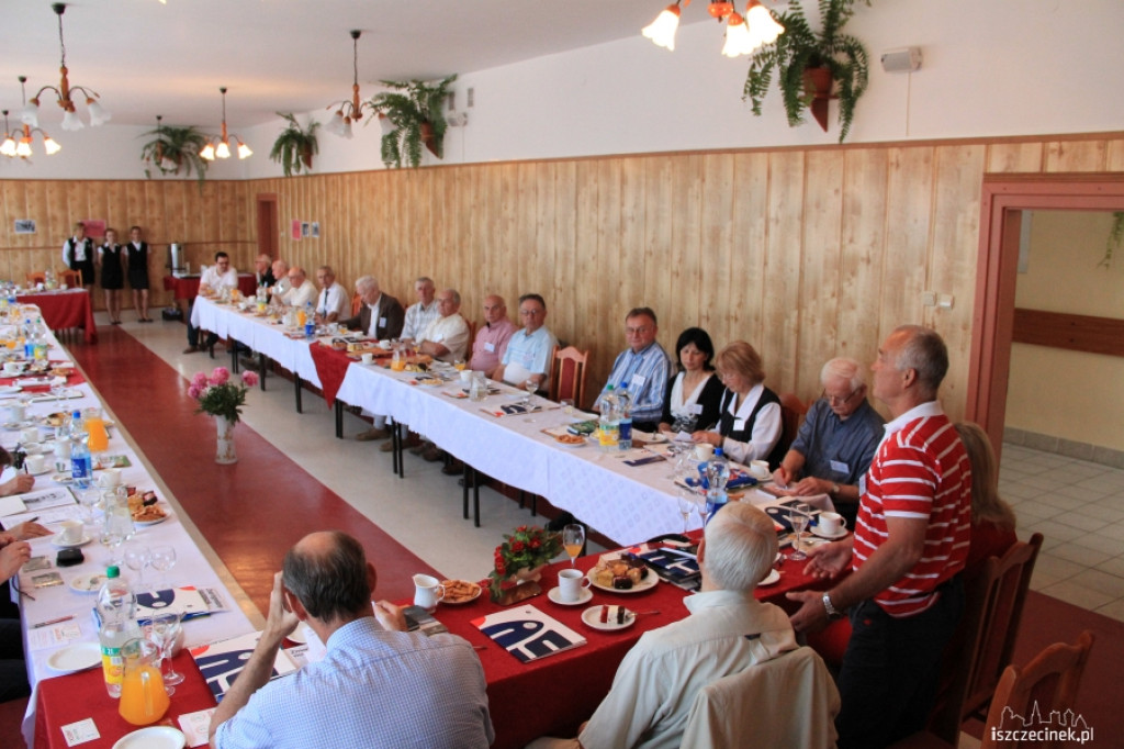 Zjazd ?Absolwentów? Biegu Przełajowego im. Winanda Osińskiego 1982-83