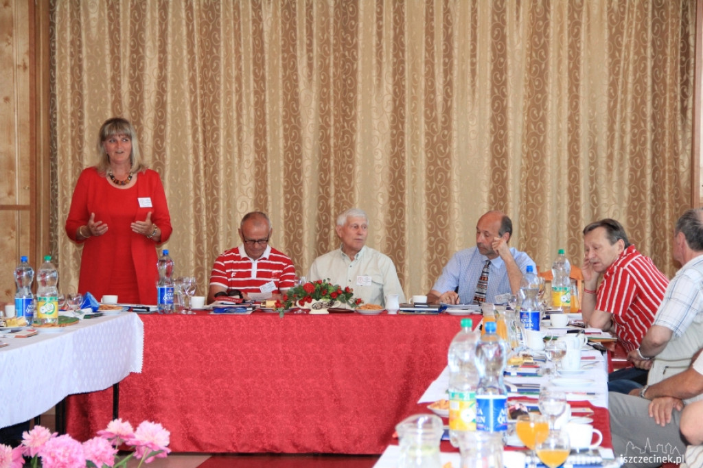 Zjazd ?Absolwentów? Biegu Przełajowego im. Winanda Osińskiego 1982-83