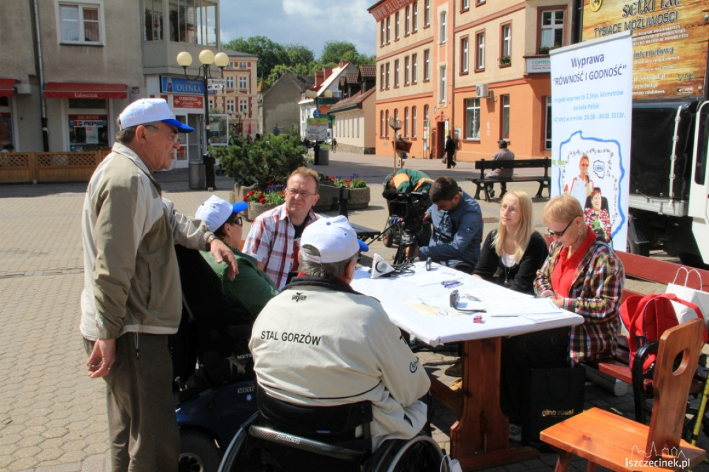 Wyprawa Równości i Godność dotarła do Szczecinka