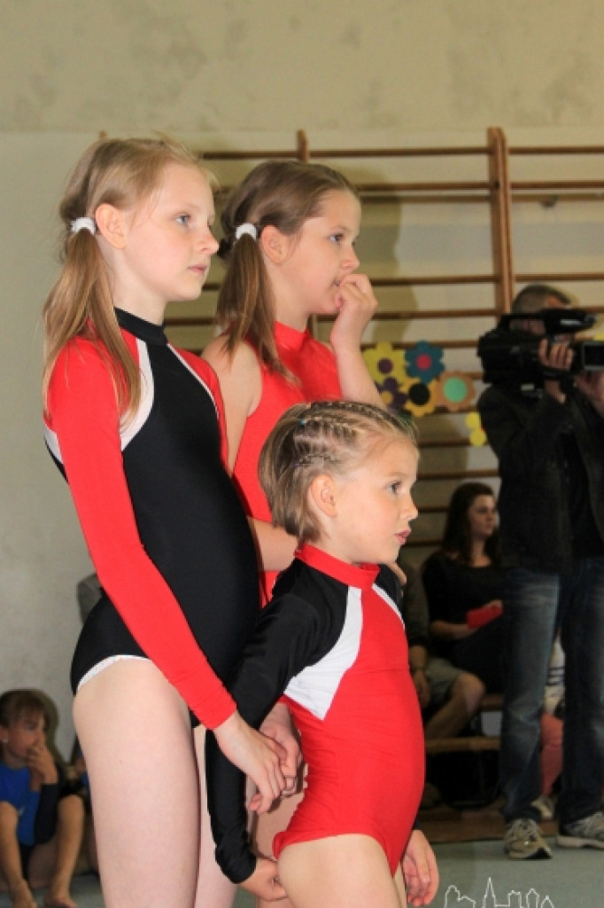 Wojewódzka Olimpiada Młodzieży w Akrobatyce Sportowej