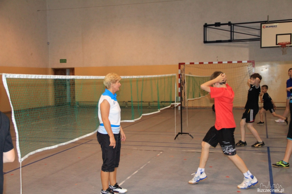 Mistrzyni szkoli badmintonistów z UKS Gwda