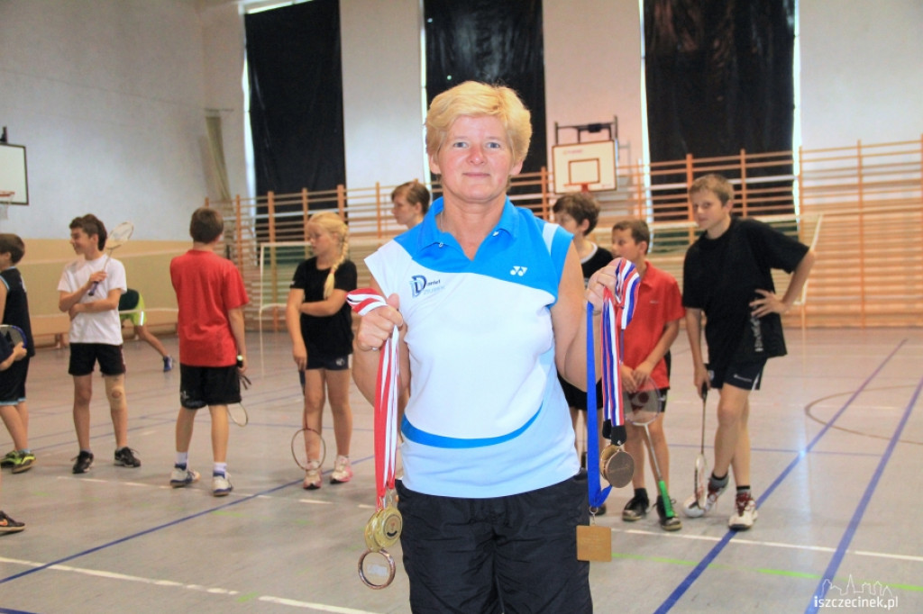 Mistrzyni szkoli badmintonistów z UKS Gwda