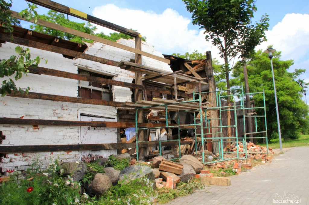 Ruina w centrum zabezpieczona