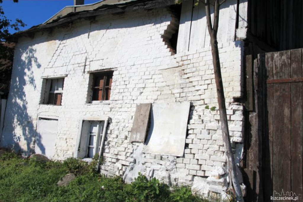 Ruina w centrum zabezpieczona