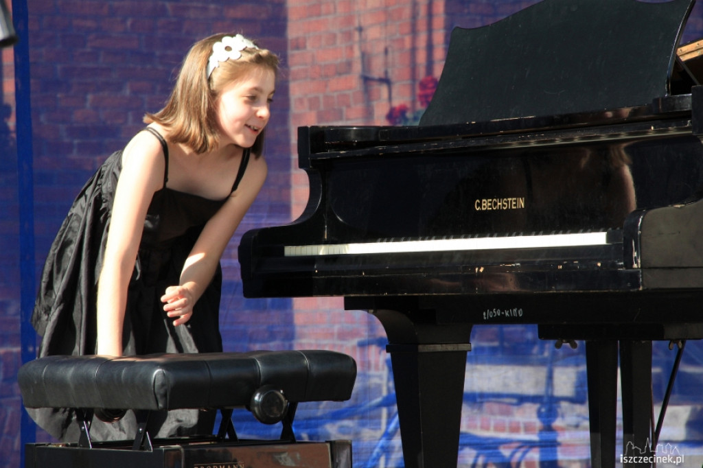 Koncert Plenerowy Letniego Kursu Pianistycznego