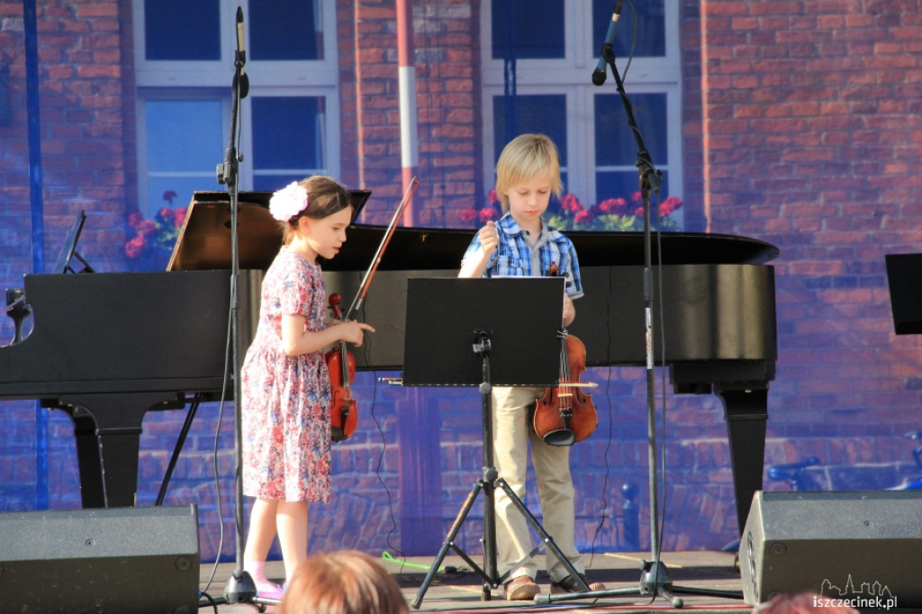 Koncert Plenerowy Letniego Kursu Pianistycznego