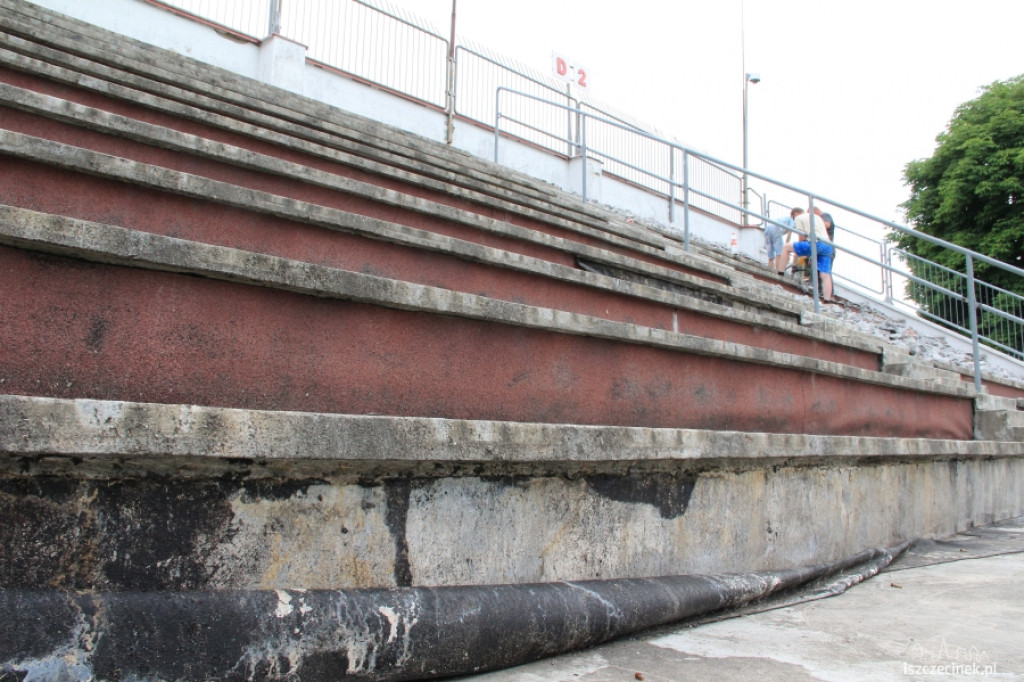 Remontują trybuny na Stadionie Miejskim