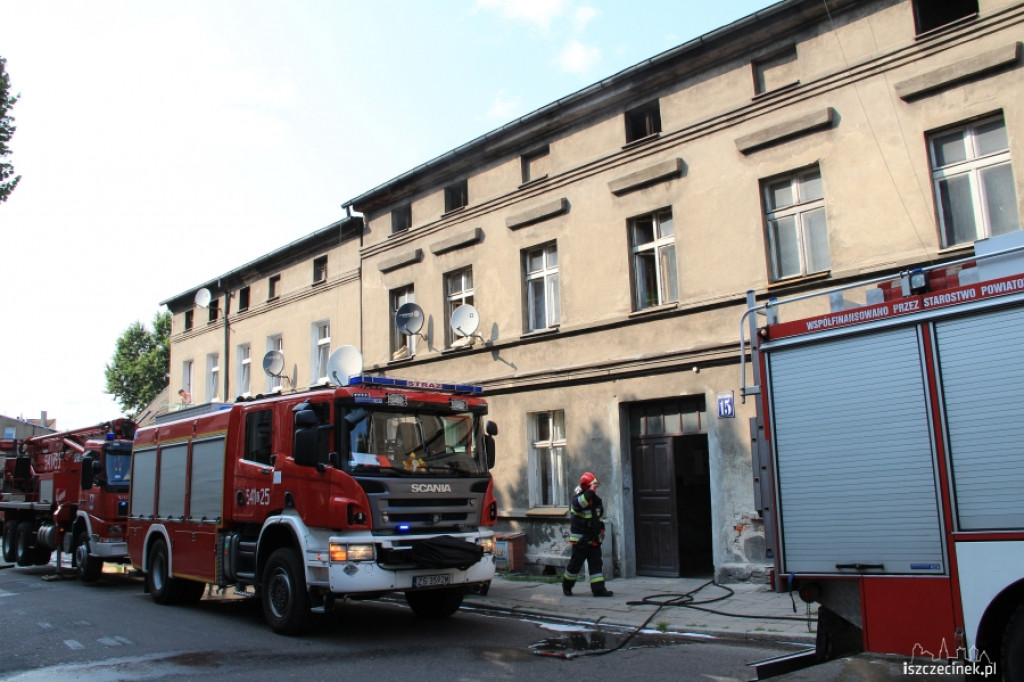 Pożar na poddaszu przy Armii Krajowej