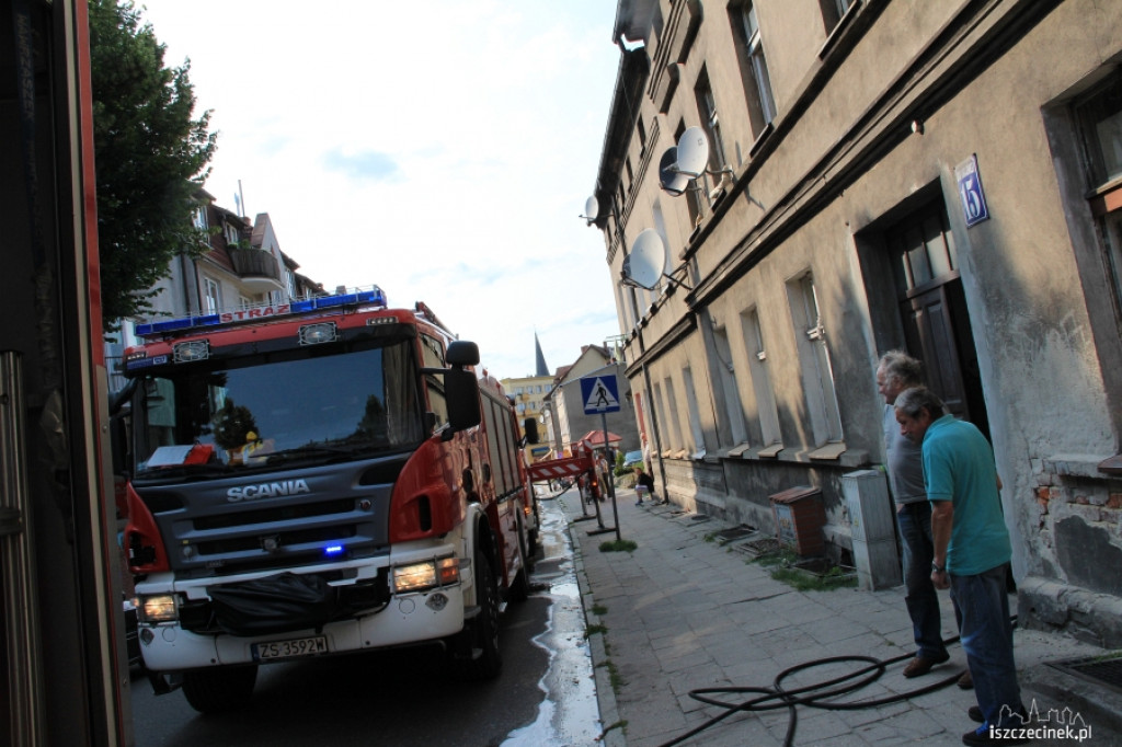 Pożar na poddaszu przy Armii Krajowej