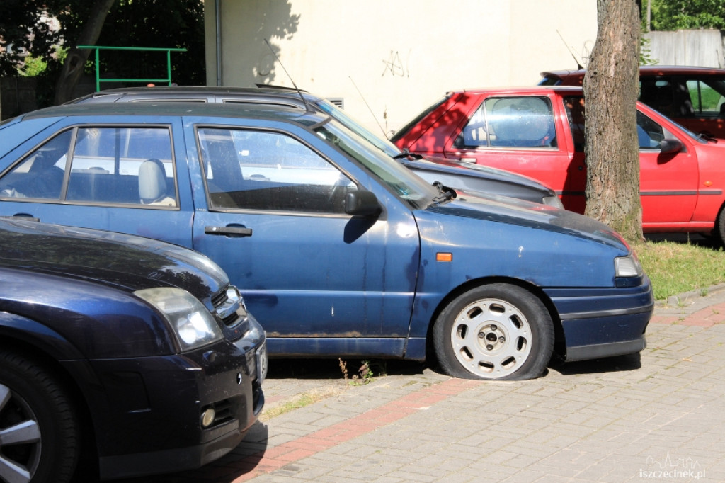 Wrak na Spółdzielczej