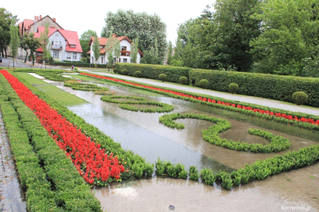 Intensywne opady zalały park
