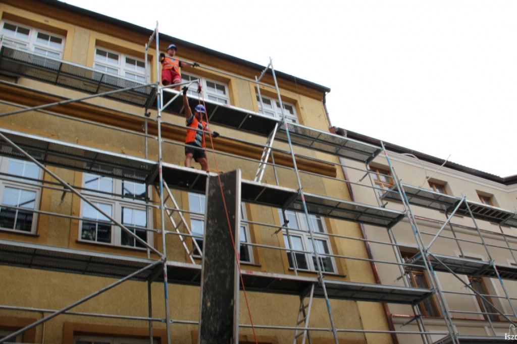 Dziedziniec pod dachem