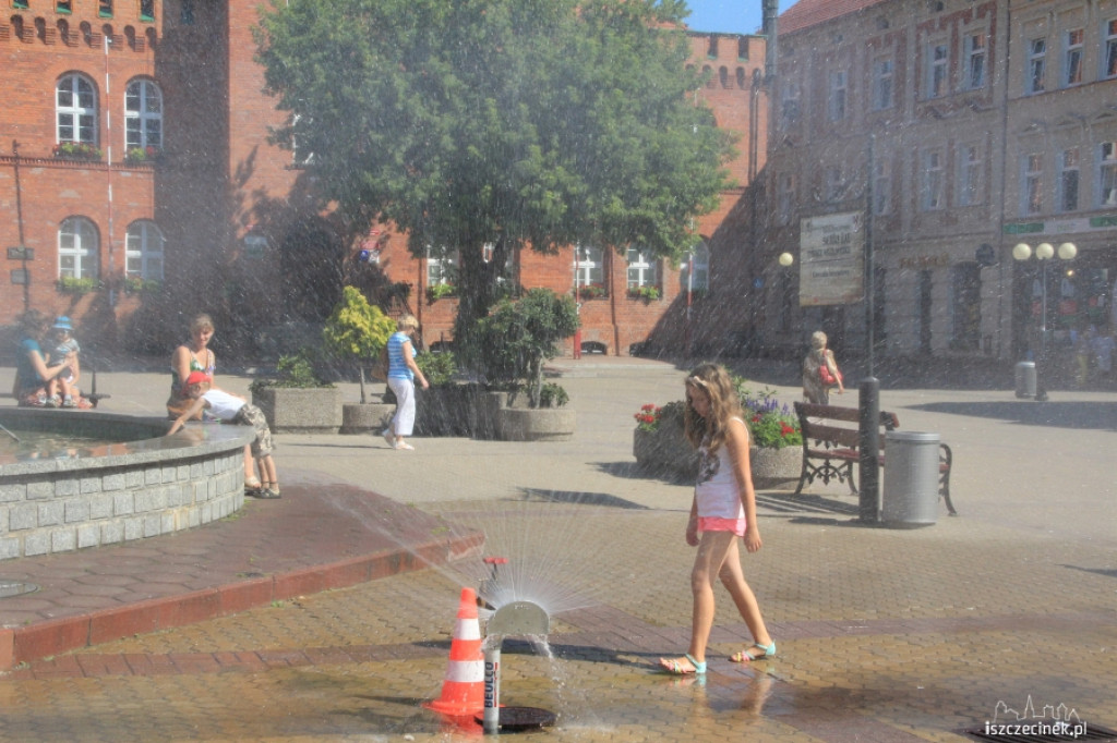 Kurtyna wodna przed ratuszem