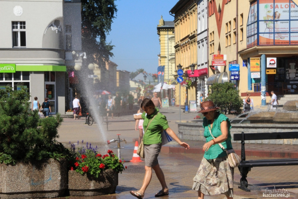 Kurtyna wodna przed ratuszem