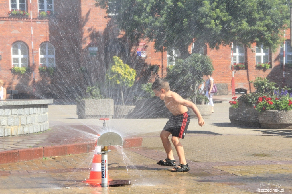 Kurtyna wodna przed ratuszem