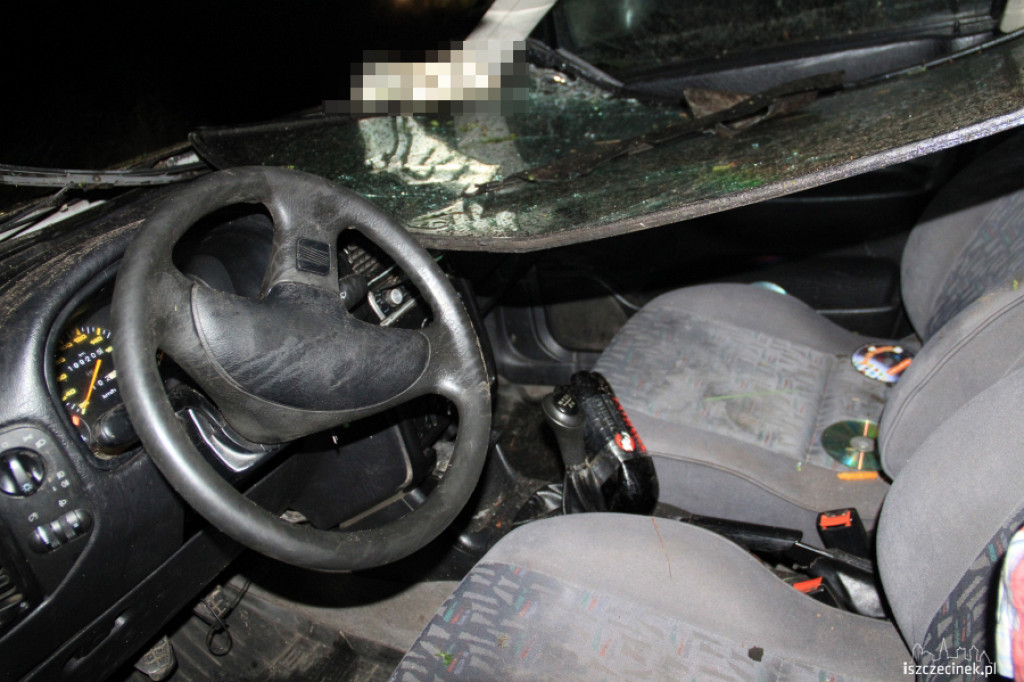 Rozbity Seat przed Radomyślem