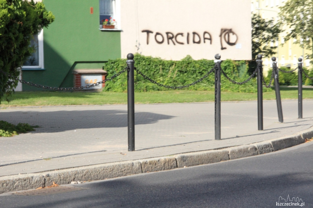 Pomazali bloki przy głównej ulicy