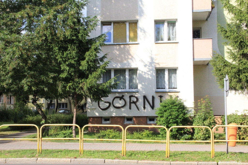 Pomazali bloki przy głównej ulicy