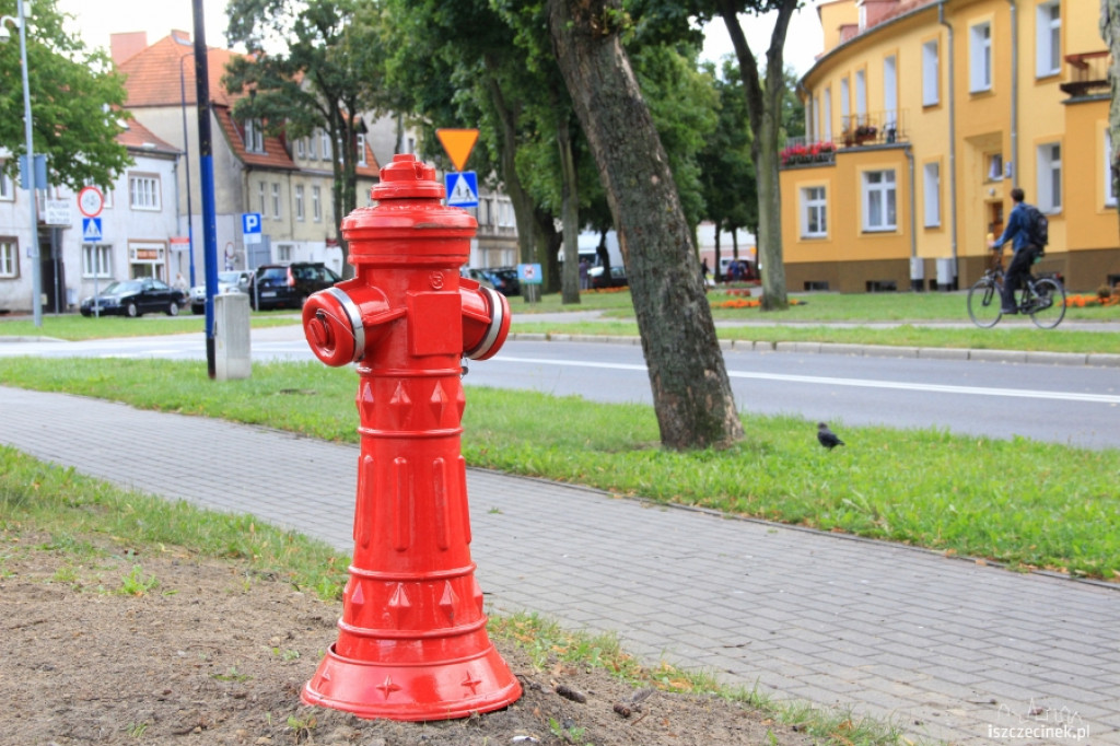 Nowe stylowe hydranty w Szczecinku