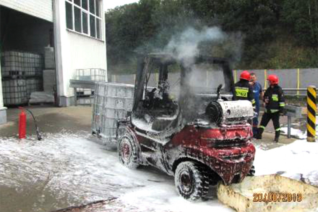 W Krono spłonął widlak