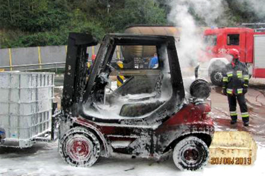 W Krono spłonął widlak