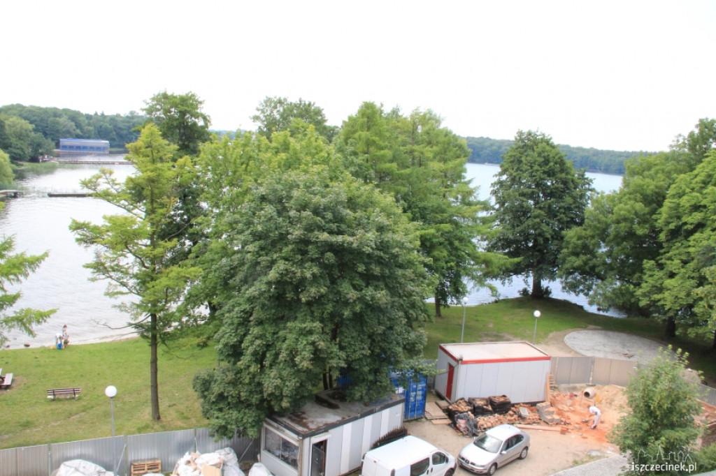 Wycinka drzew przy szczecineckim zamku