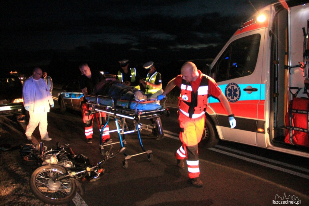 Sarna wybiegła przed motocykl. Kierowca w szpitalu