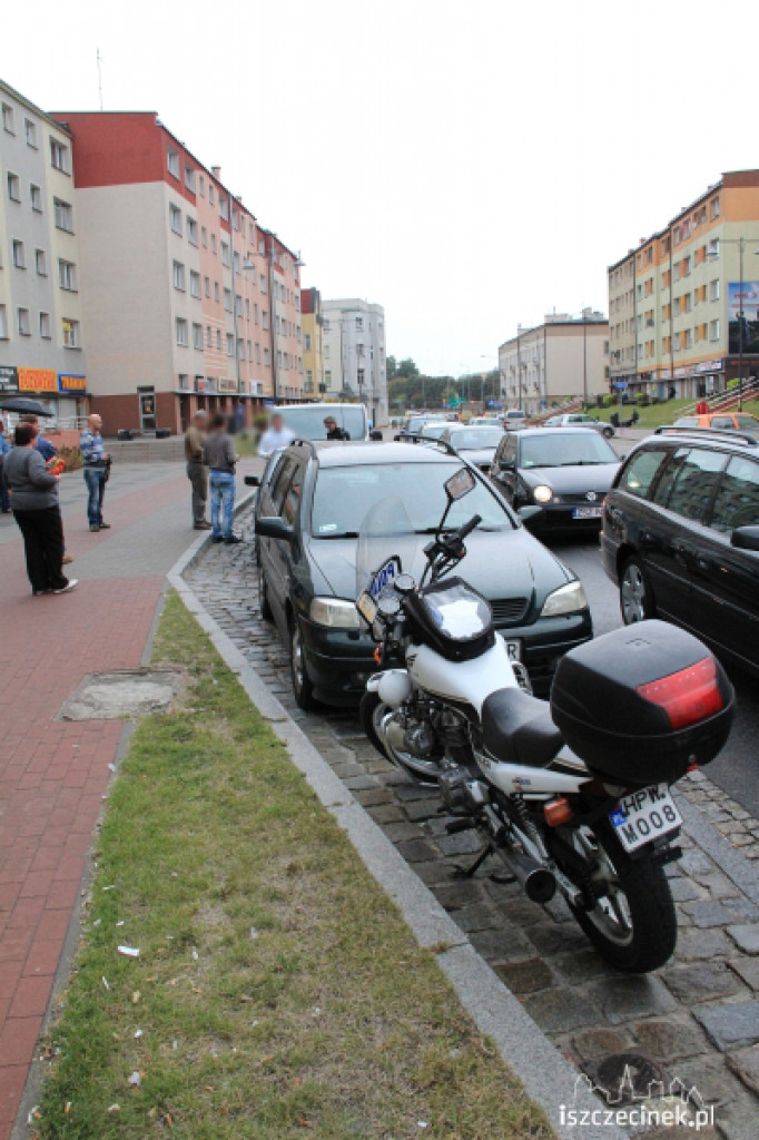 Kolizja trzech aut w centrum Szczecinka