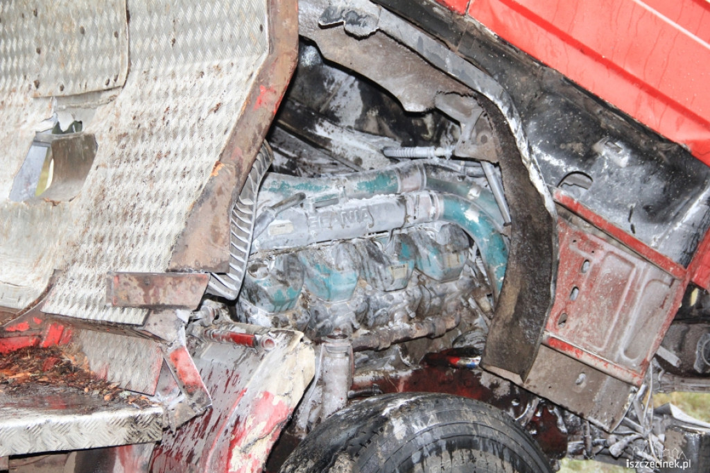 Pod Szczecinkiem zapaliła się ciężarówka