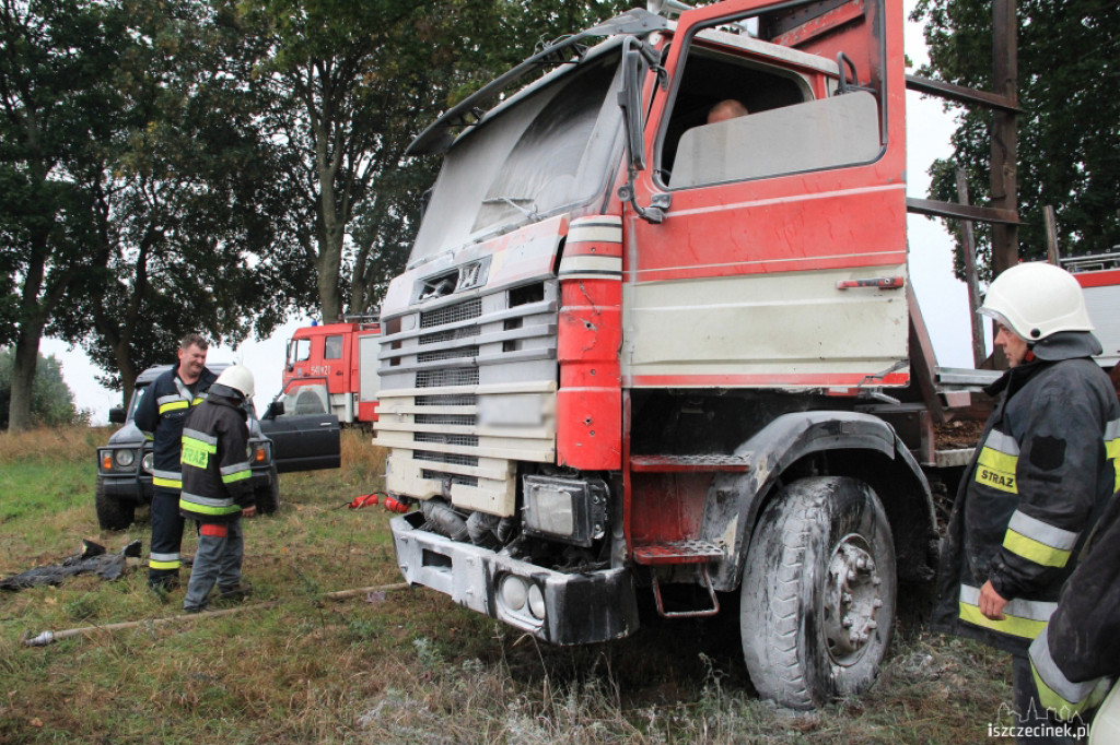 Pod Szczecinkiem zapaliła się ciężarówka