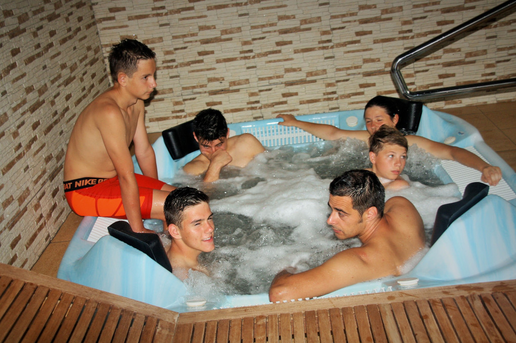 Młodzi bramkarze z całej Polski na obozie w Barwicach