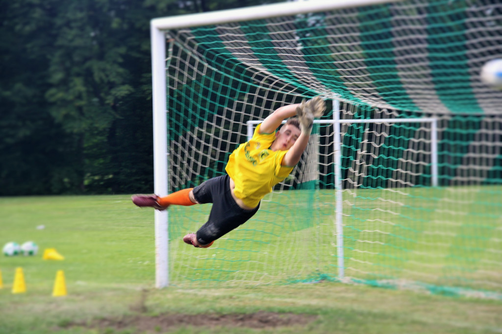 Młodzi bramkarze z całej Polski na obozie w Barwicach