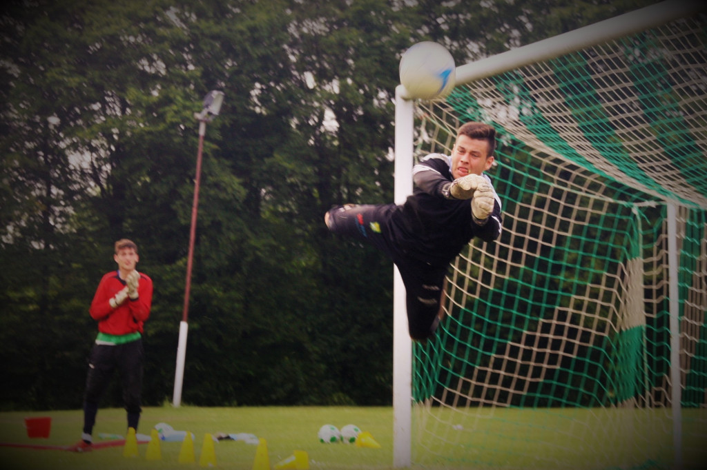 Młodzi bramkarze z całej Polski na obozie w Barwicach