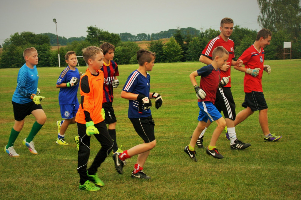 Młodzi bramkarze z całej Polski na obozie w Barwicach