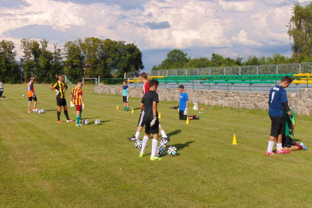 Młodzi bramkarze z całej Polski na obozie w Barwicach