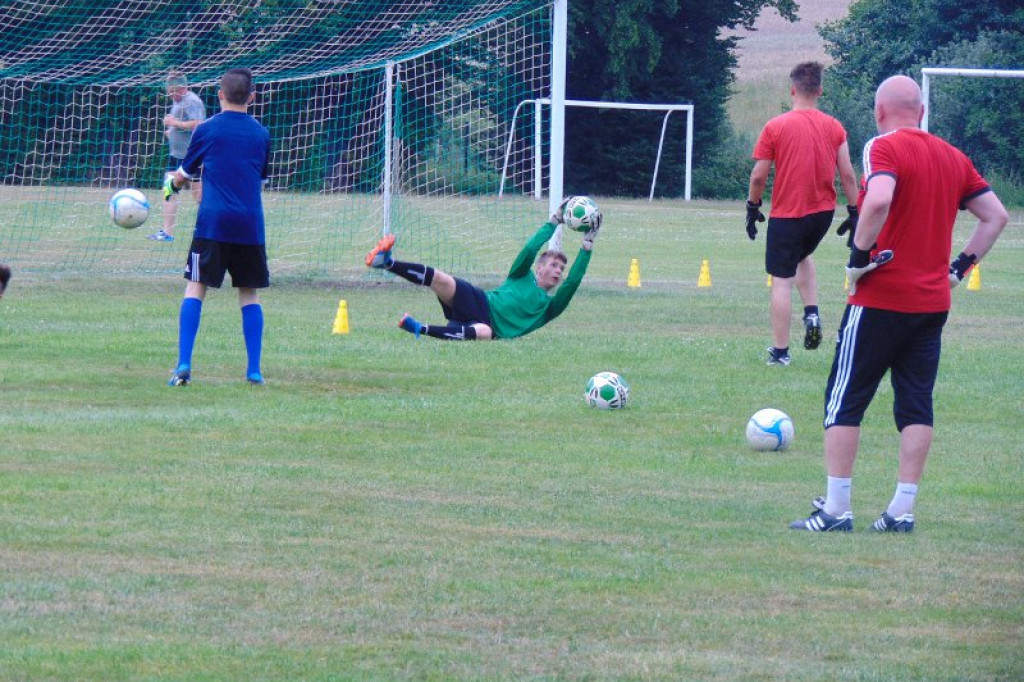 Młodzi bramkarze z całej Polski na obozie w Barwicach