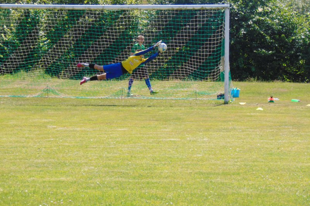 Młodzi bramkarze z całej Polski na obozie w Barwicach