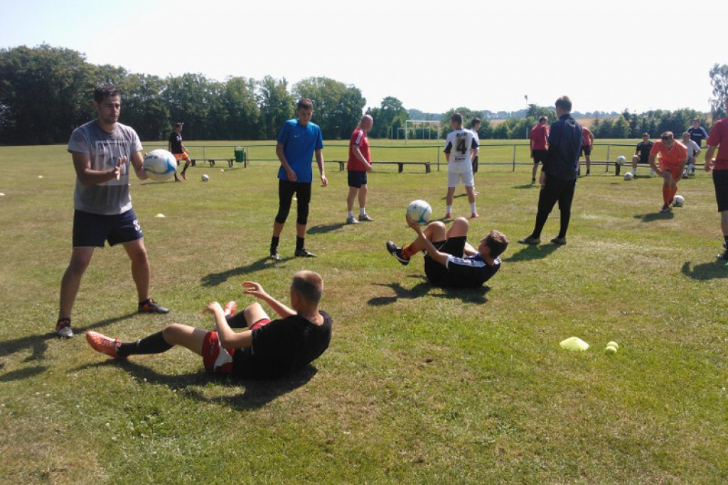 Młodzi bramkarze z całej Polski na obozie w Barwicach