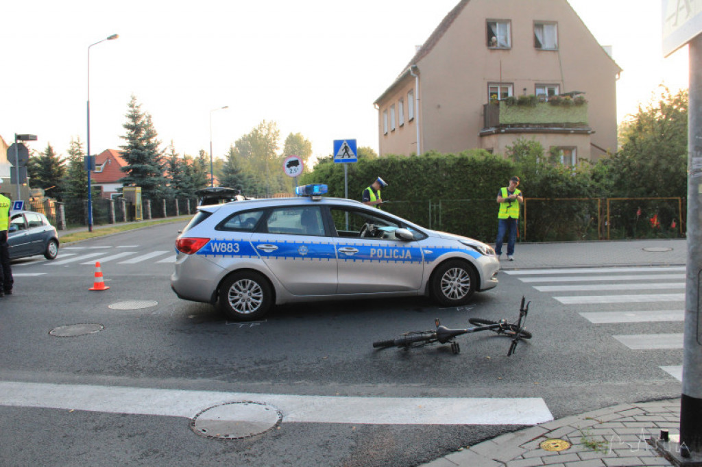 Rowerzystka wjechała pod radiowóz