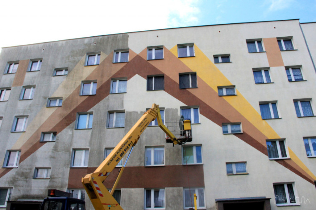 Spółdzielnia czyści bloki. Zobacz efekt