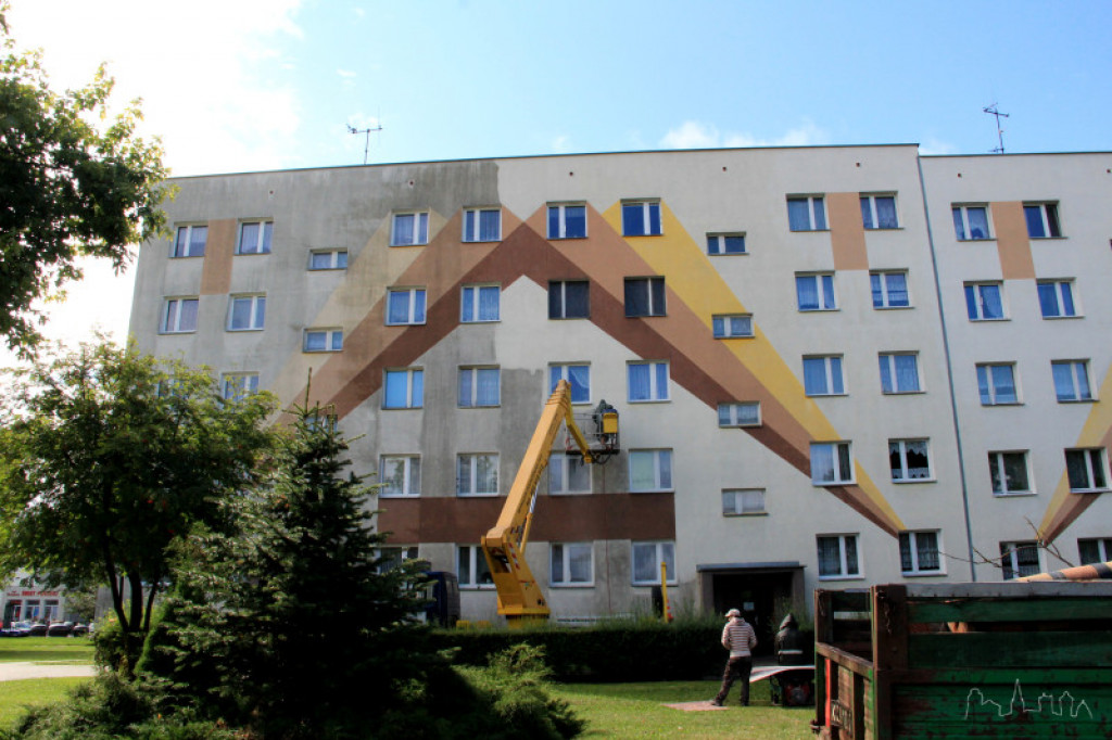 Spółdzielnia czyści bloki. Zobacz efekt