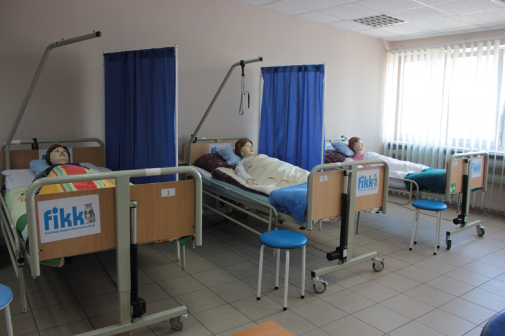 Średnie wykształcenie medyczne gwarancją zatrudnienia