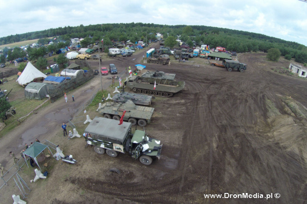 XI Międzynarodowy Zlot Pojazdów Militarnych ?Gąsienice i podkowy? Borne Sulinowo 2014