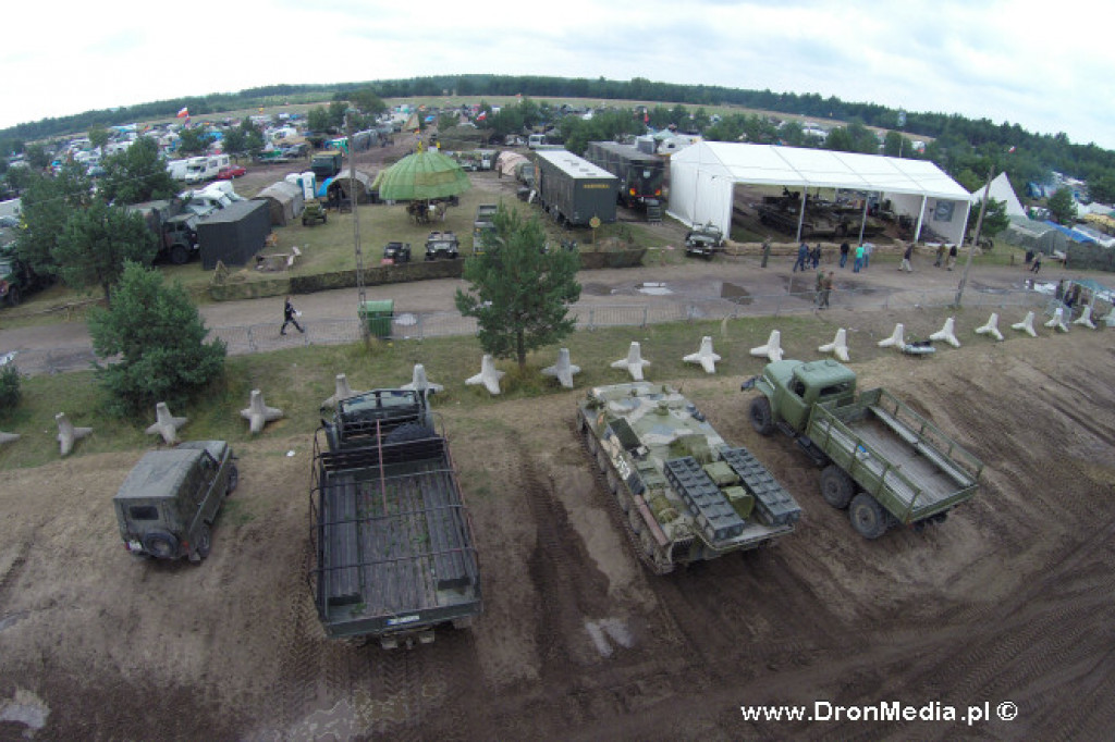 XI Międzynarodowy Zlot Pojazdów Militarnych ?Gąsienice i podkowy? Borne Sulinowo 2014