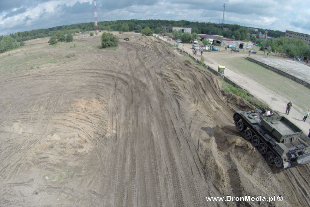 XI Międzynarodowy Zlot Pojazdów Militarnych ?Gąsienice i podkowy? Borne Sulinowo 2014