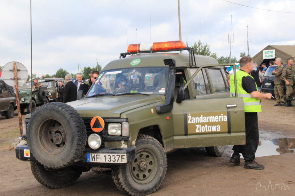 XI Międzynarodowy Zlot Pojazdów Militarnych ?Gąsienice i podkowy? Borne Sulinowo 2014