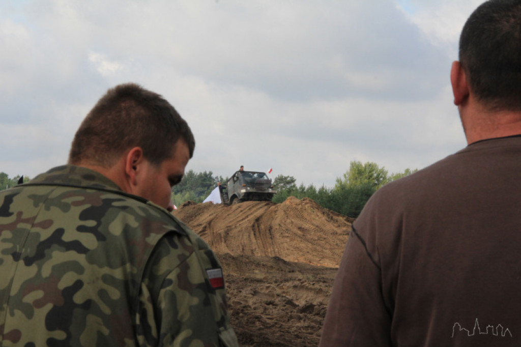 XI Międzynarodowy Zlot Pojazdów Militarnych ?Gąsienice i podkowy? Borne Sulinowo 2014