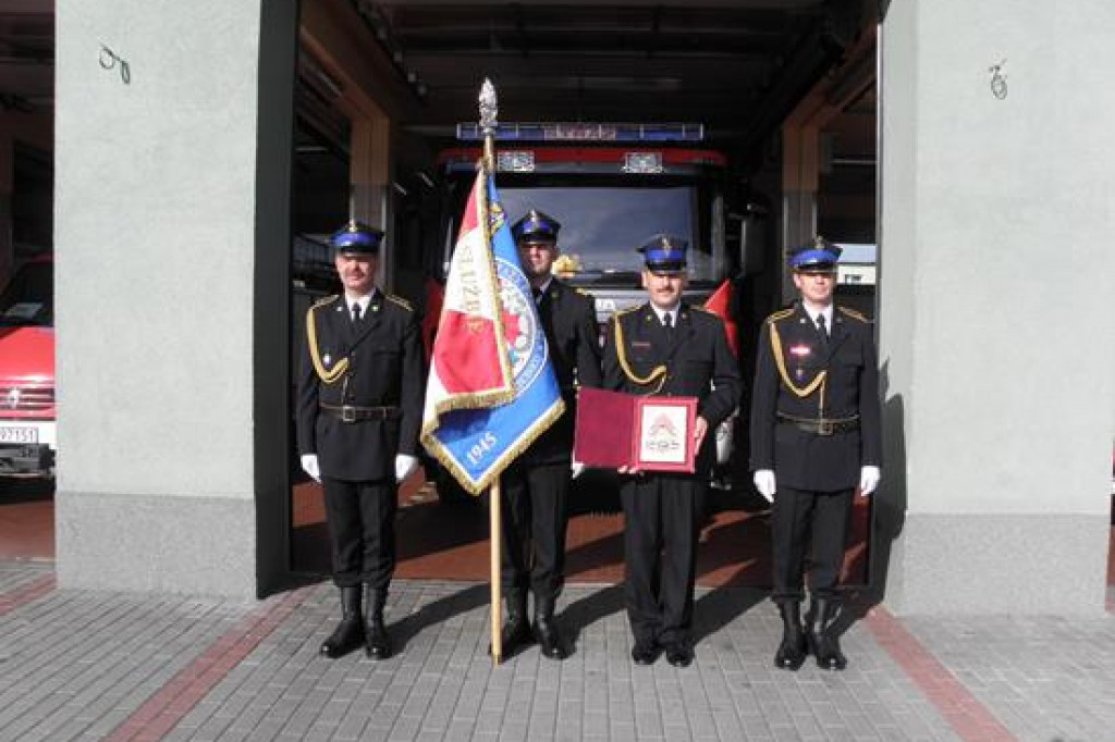 Uroczystość ślubowania oraz pożegnania strażaka