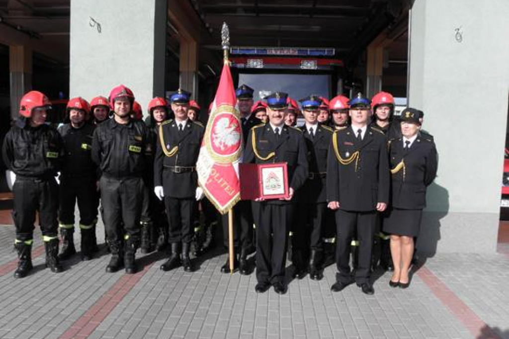 Uroczystość ślubowania oraz pożegnania strażaka